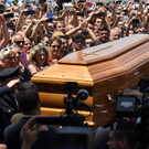 AFP_CL7X9.jpg