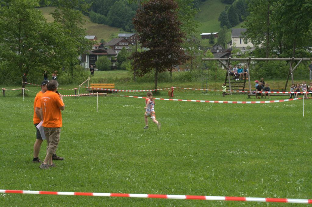 Schoppernau Triathlon  Sonja_ zischt davon wie ein Rehlein  jpg.jpg