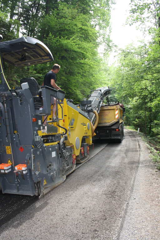 Pf__nderstra__e Asphaltierung Unterhaggen 2016 _7_.JPG