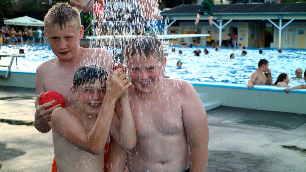 BK_Vollmondschwimmen-07_2016 11.jpg