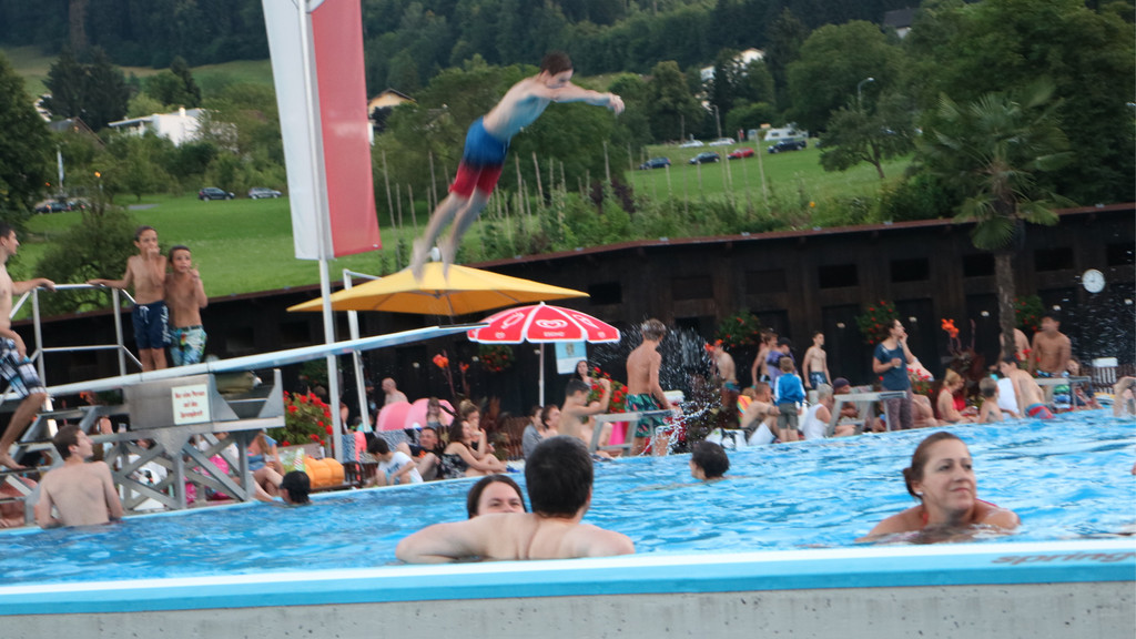 BK_Vollmondschwimmen-07_2016 17.jpg