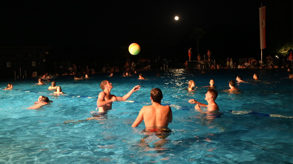 BK_Vollmondschwimmen-07_2016 40.jpg