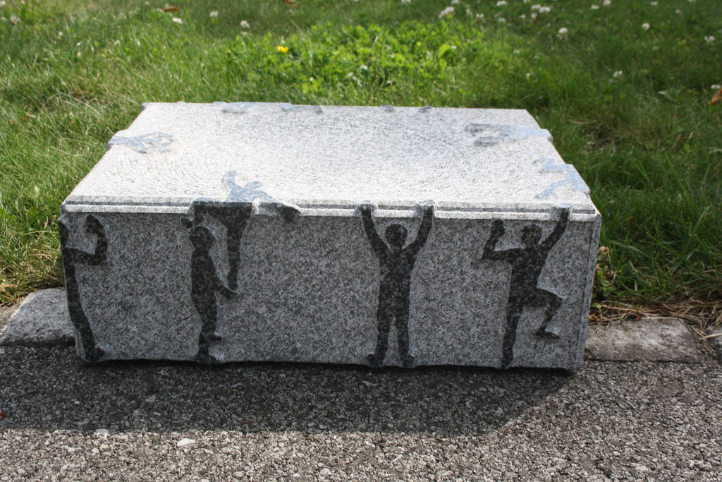 Seehotel STEINKUNST Ausstellung im Park Juli 2016 _26_.JPG