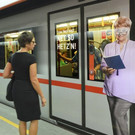 Badewaschl gegen Türblockierer: Sujets der Wiener Linien-Kampagne 