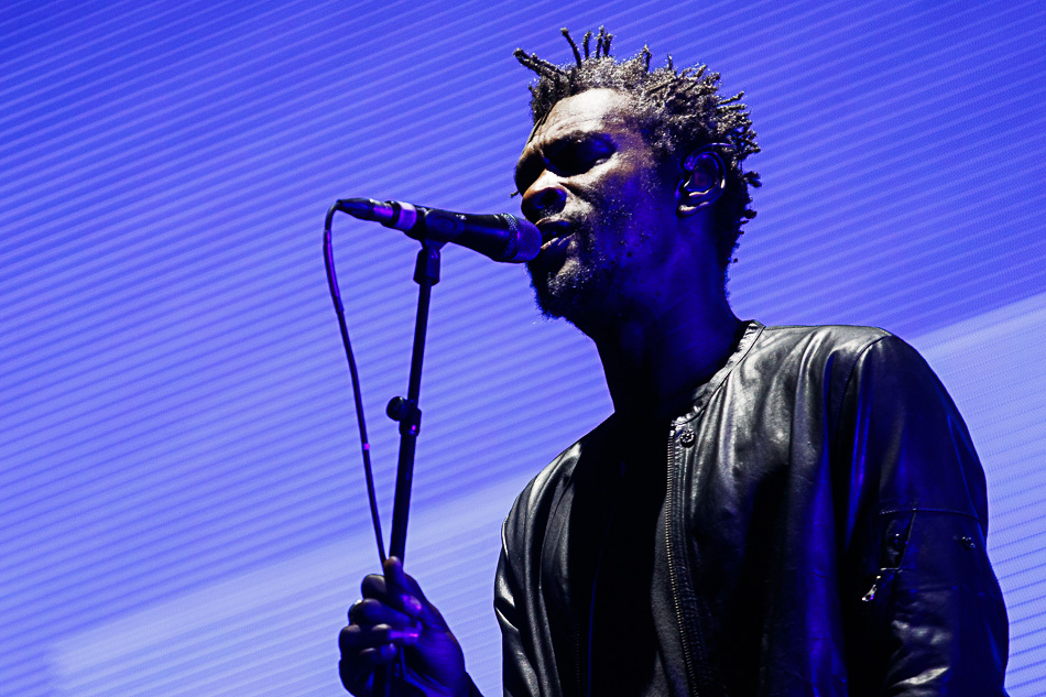 massive attack - Frequency 2016 - florian wieser - 005.jpg