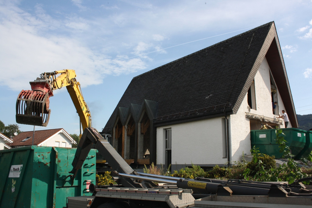 Neuapostolische Kirche ABBRUCH A 2016 _5_.JPG