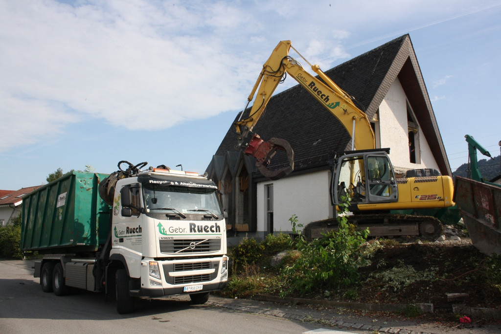 Neuapostolische Kirche ABBRUCH A 2016 _7_.JPG