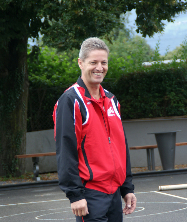 Paul Siegele_ Obmann der Eistocksch__tzen G__tzis.JPG