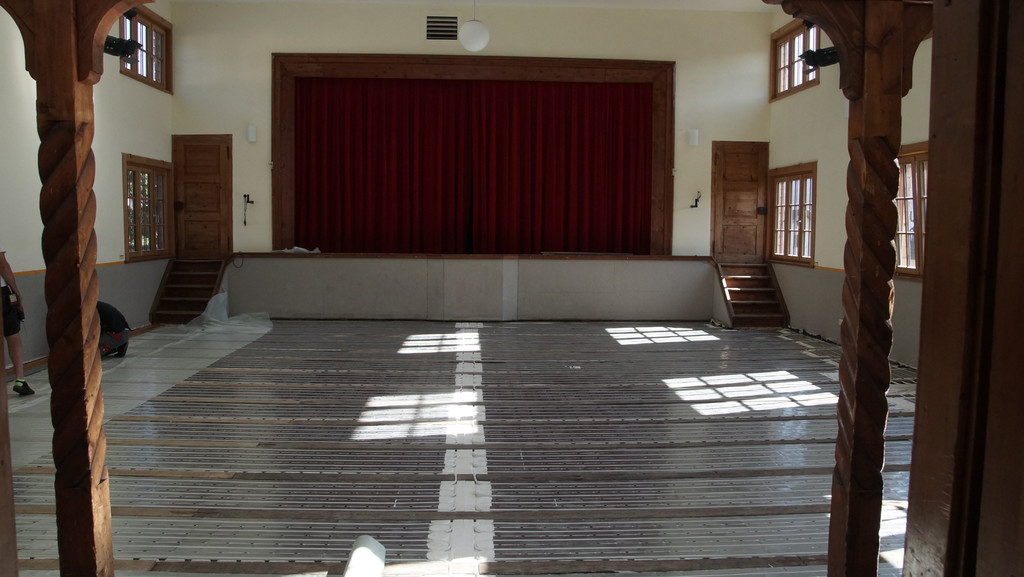 2016_08_16_Vereinshaus_Parkettverlegung_01.JPG