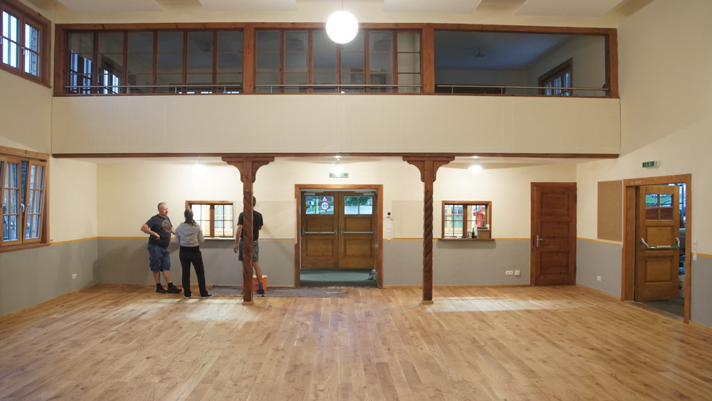 2016_08_18_Vereinshaus_ausmalen_Foto_v_ R_ Sonderegger_28.JPG