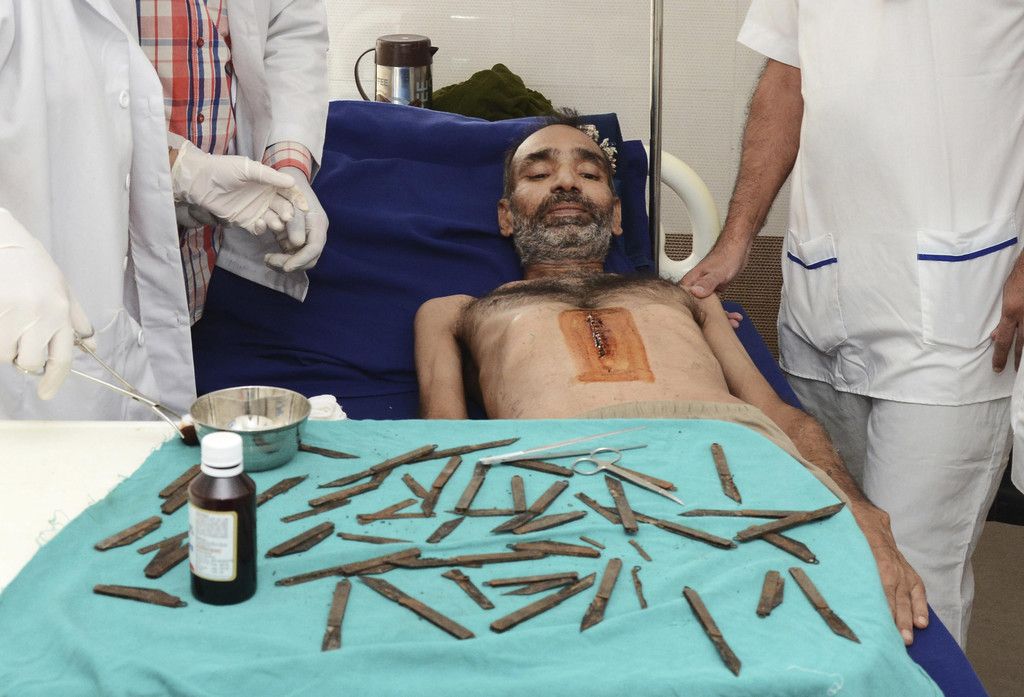 India_Knife_Swallower.jpg