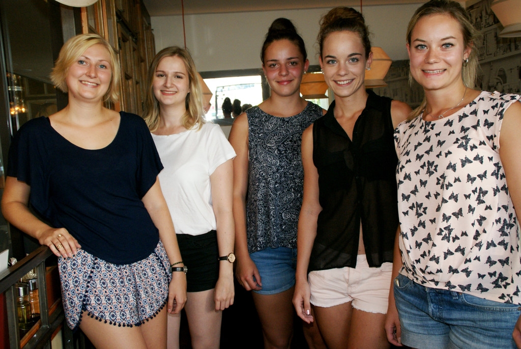 v_li_ Saskia_ Linda_ Hannah_ Michaela_ Julia.JPG