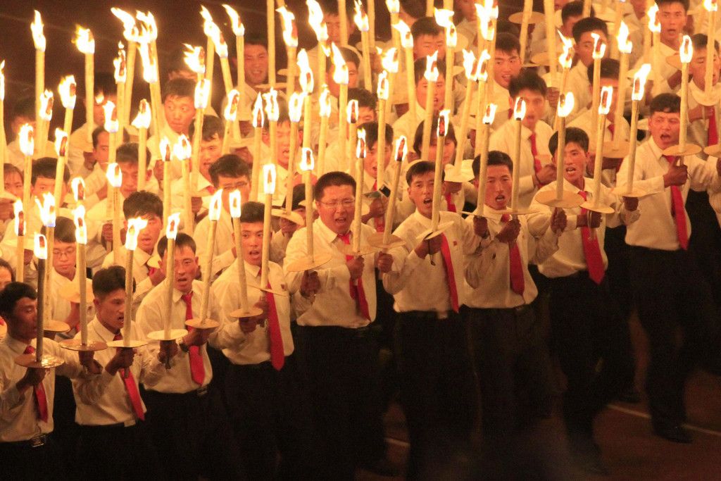 North_Korea_Youth_League_3.jpg