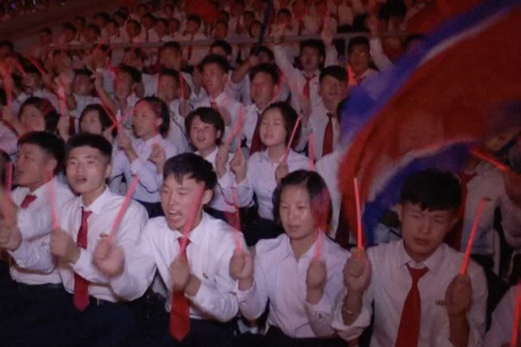 North_Korea_Youth_League_4.jpg