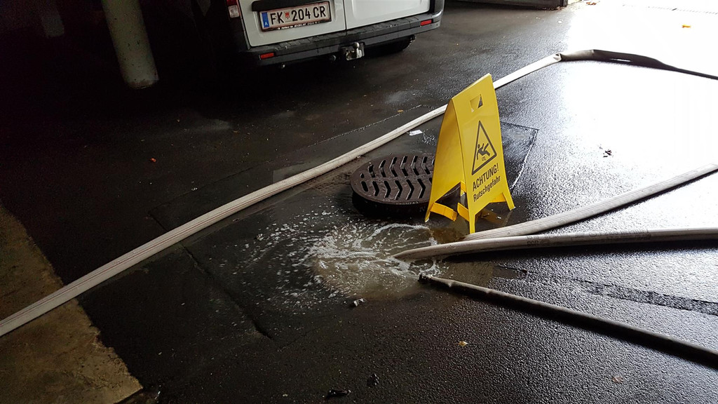 Starkregen Feuerwehr Hohenems _2_.jpg