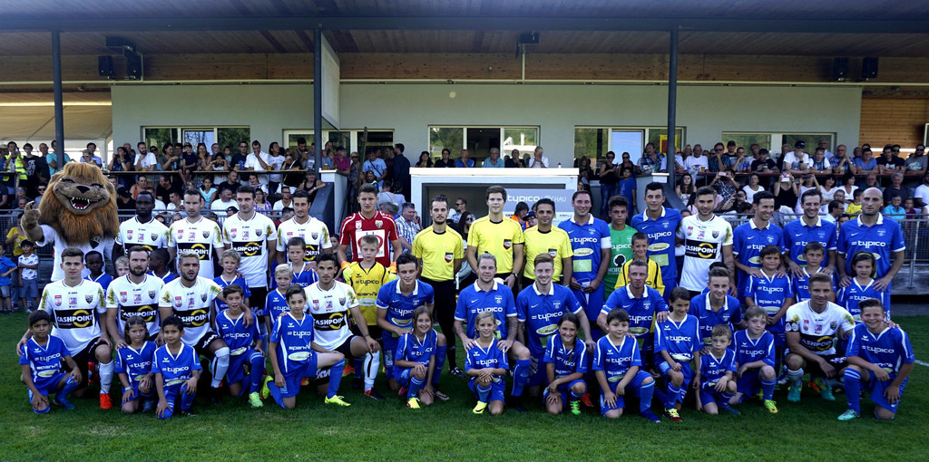 Fu__ball ALTACH gegen Lochau Benefizspiel _1_.JPG