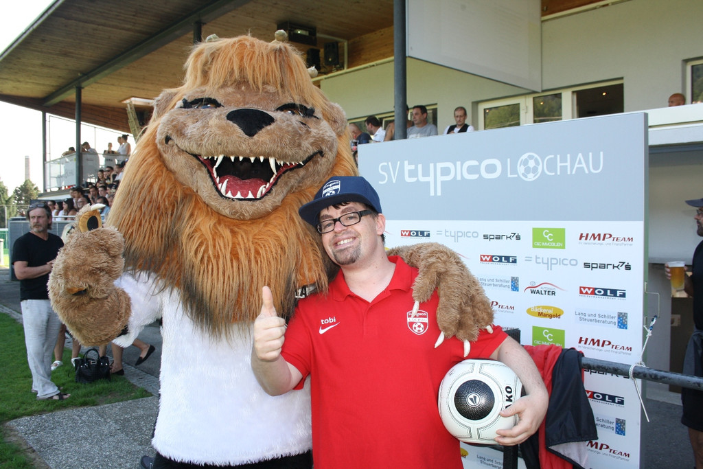 Fu__ball ALTACH gegen LOCHAU Benefizspiel _21_.JPG