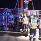 LKW-Bergung: Bilder des Unfalls