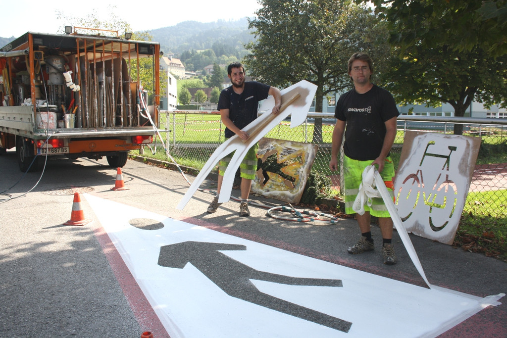 Stra__enmarkierungen ERNEUERUNG 30-08-2016 _7_.JPG