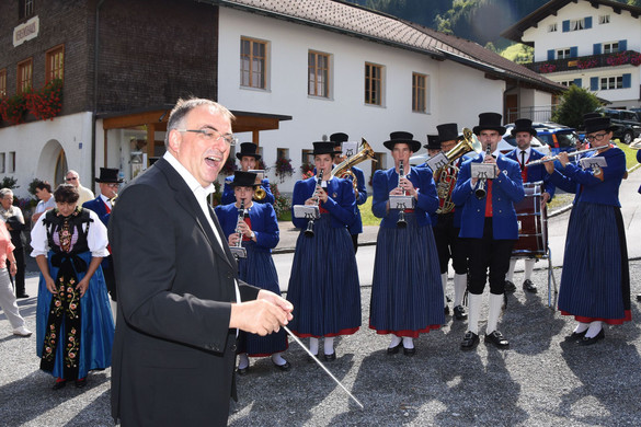 c_Scopoli_Pfarreinzug_Silbertal_6971.jpg