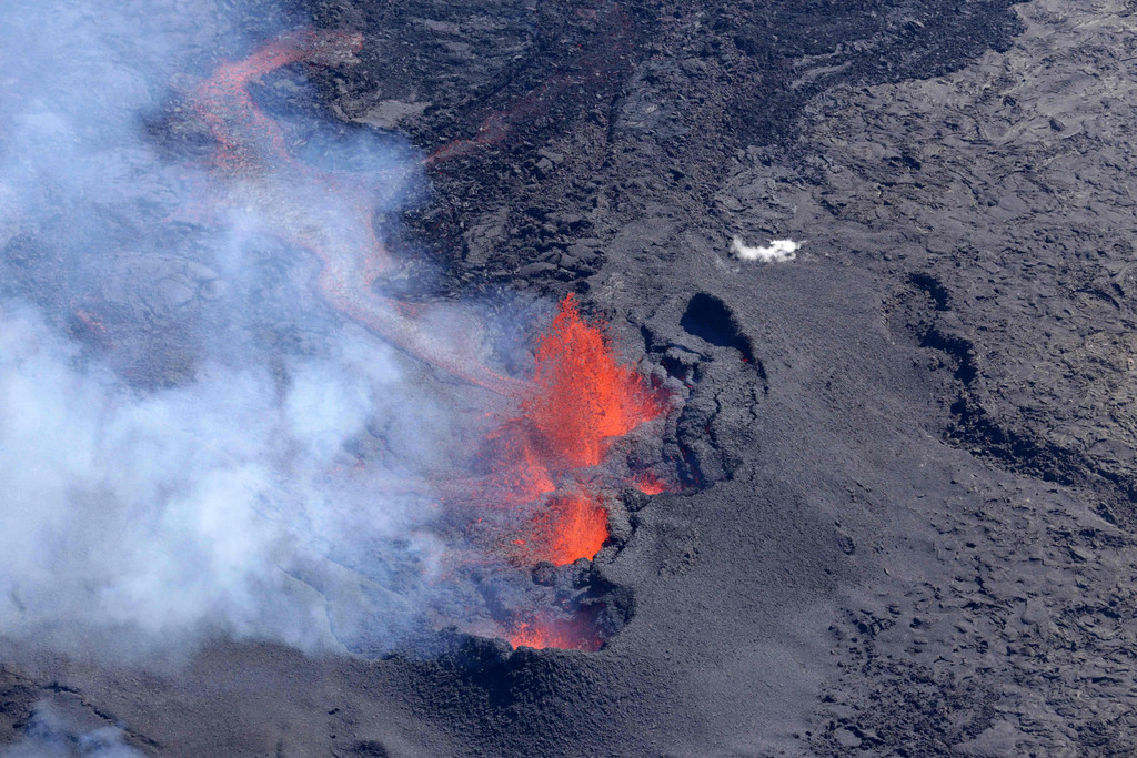 Vulkanausbruch La Reunion 7.jpg