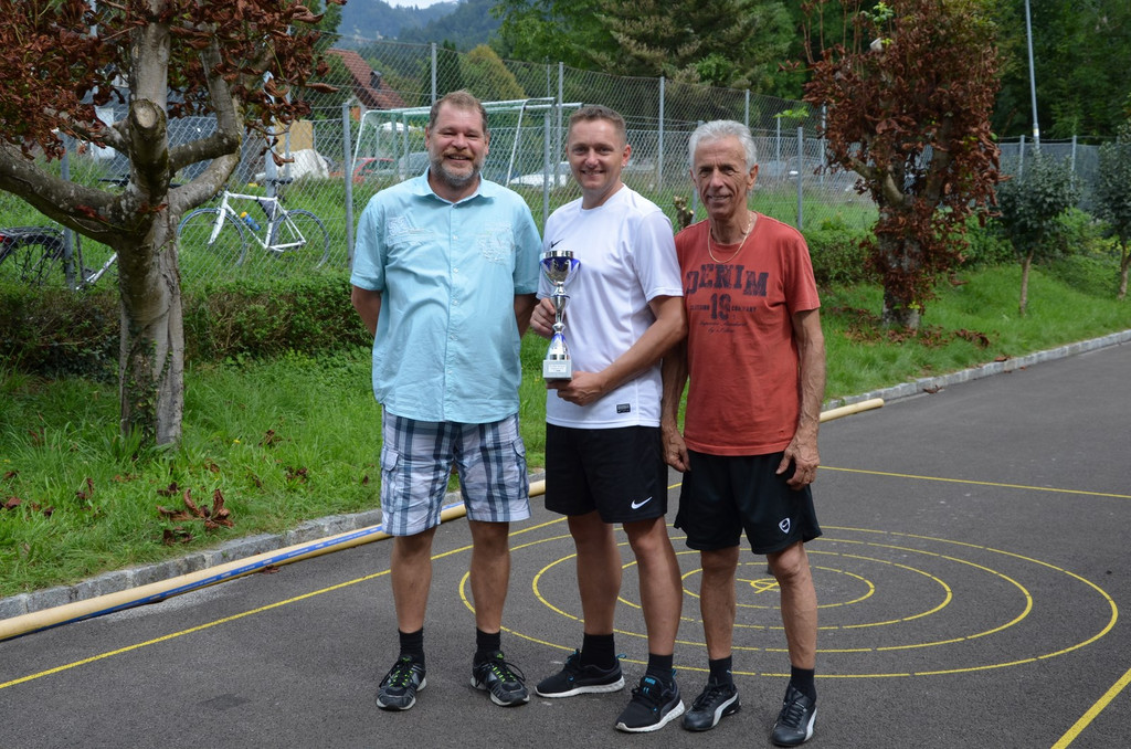 Stocksport Hobbyturnier SIEGER Maihof 03-09-2016.jpg