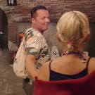 Show11_Marcus verabschiedet sich von Natascha.jpg