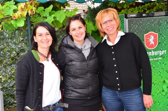 Erntedankmarkt Bludenz 2016 Ulrike_ Catrin und Annelies.jpg