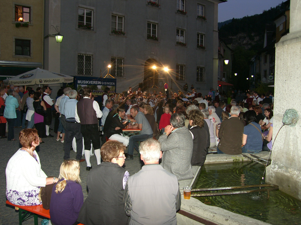 SH100600_JPG-1277630256