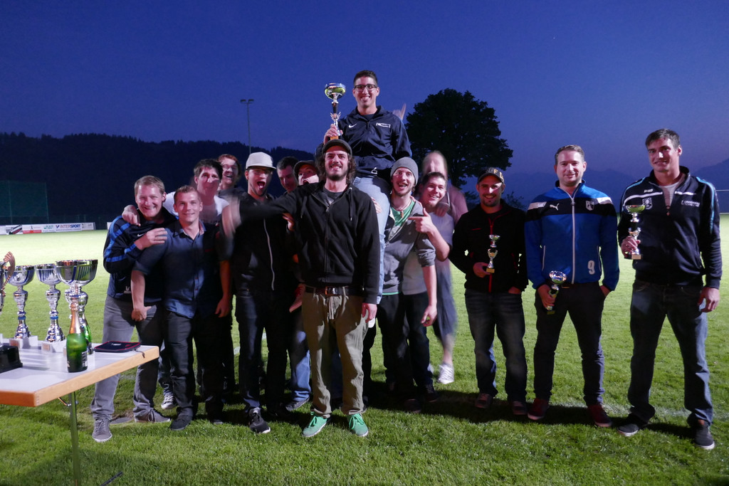 Cupsieger und Hobbyligavizemeister fraxern.JPG