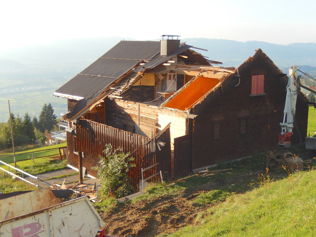 KOE_Haus Ratti Abgerissen 7.jpg
