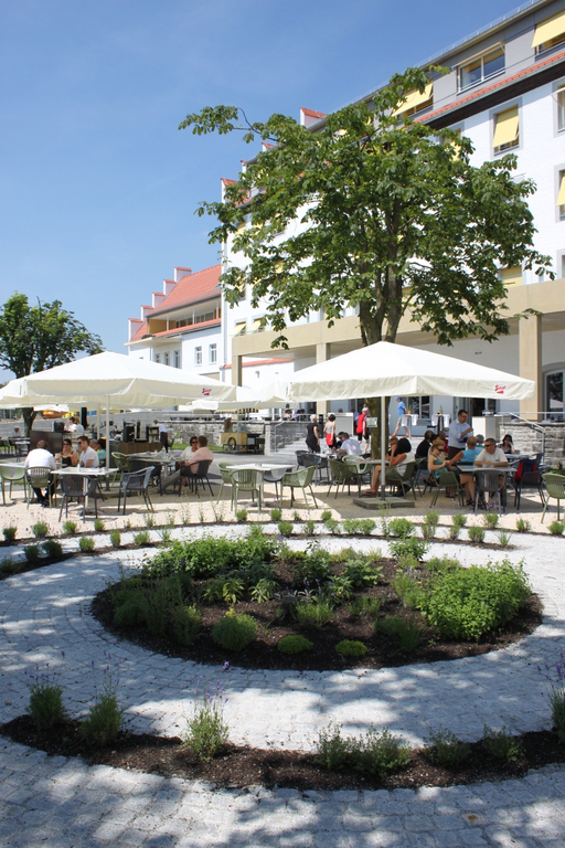 Seehotel Gastgarten Kaiserstrand _35__jpg-1277664352