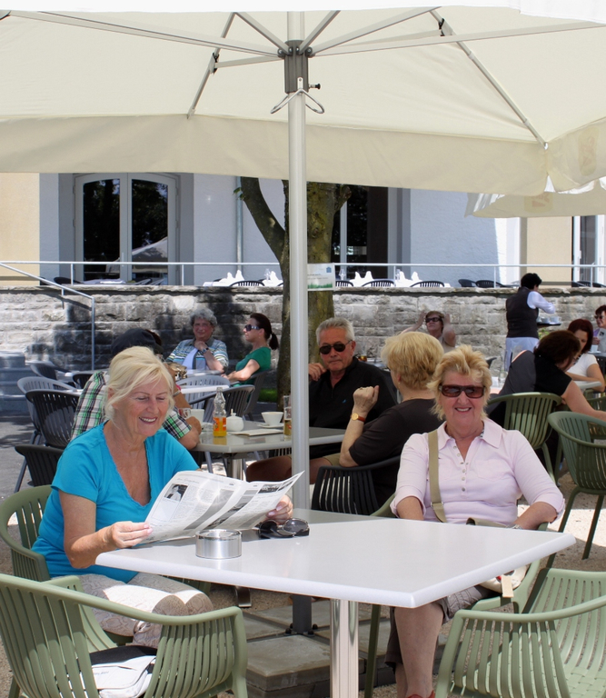 Seehotel Gastgarten Kaiserstrand _40__jpg-1277664419