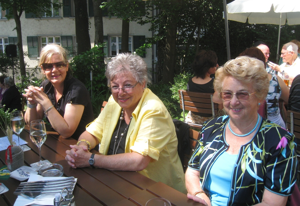 Frueschoppen Reiner mit Bierblosn 2010 _5__jpg-1277664917