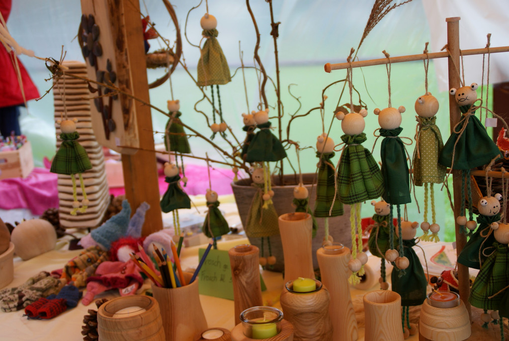 Alles Handgemacht aus Holz.JPG