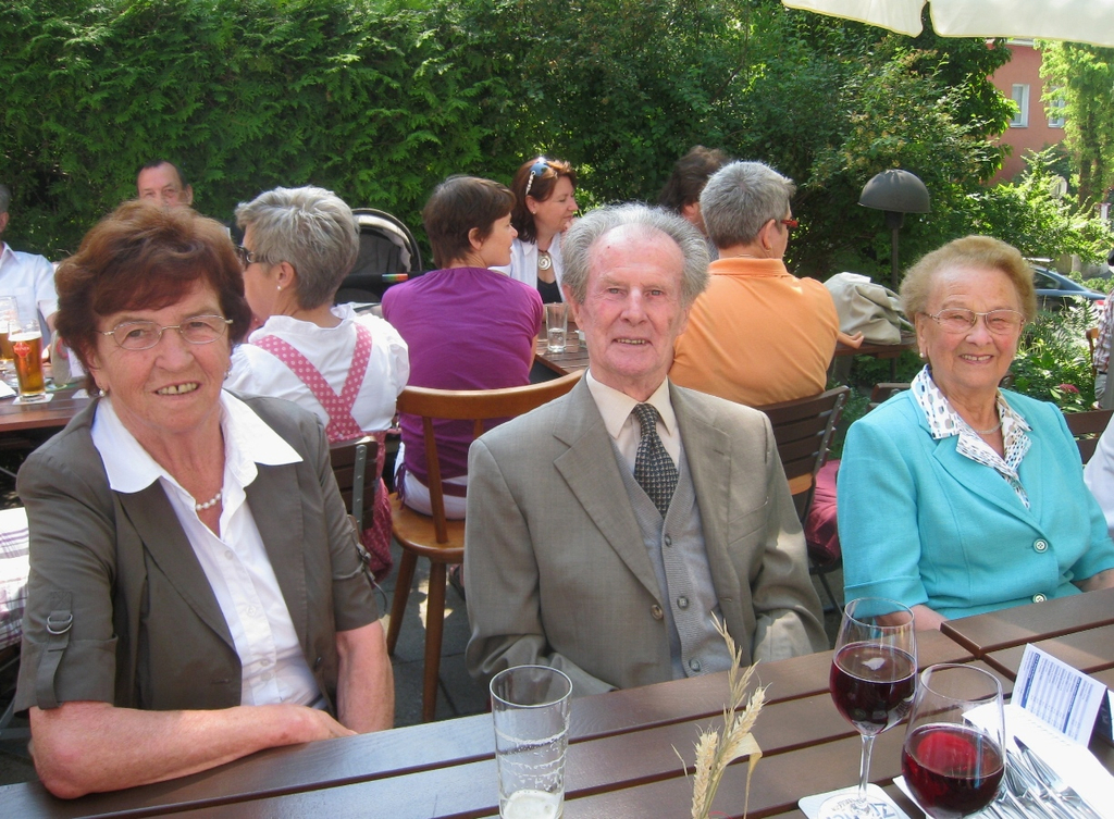 Frueschoppen Reiner mit Bierblosn 2010 _6__jpg-1277664932