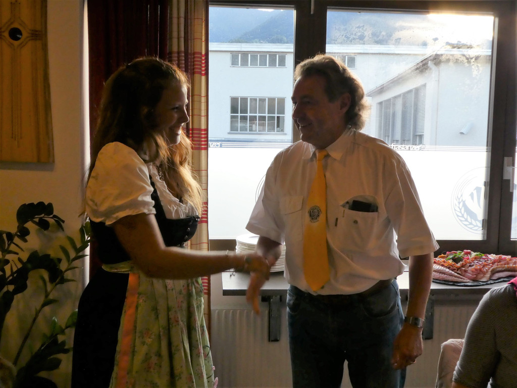 P1000557-1.jpg