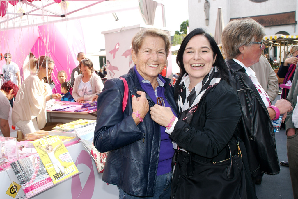 Astrid Riedl mit Mama Marianne.JPG