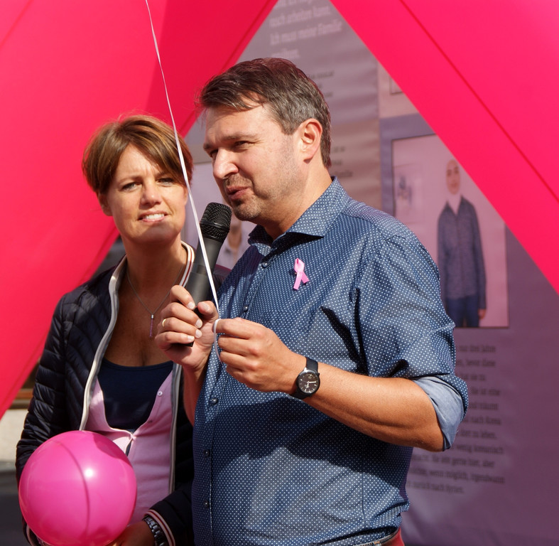 Kurt Fischer ist stolz auf seine Lustenauer.JPG