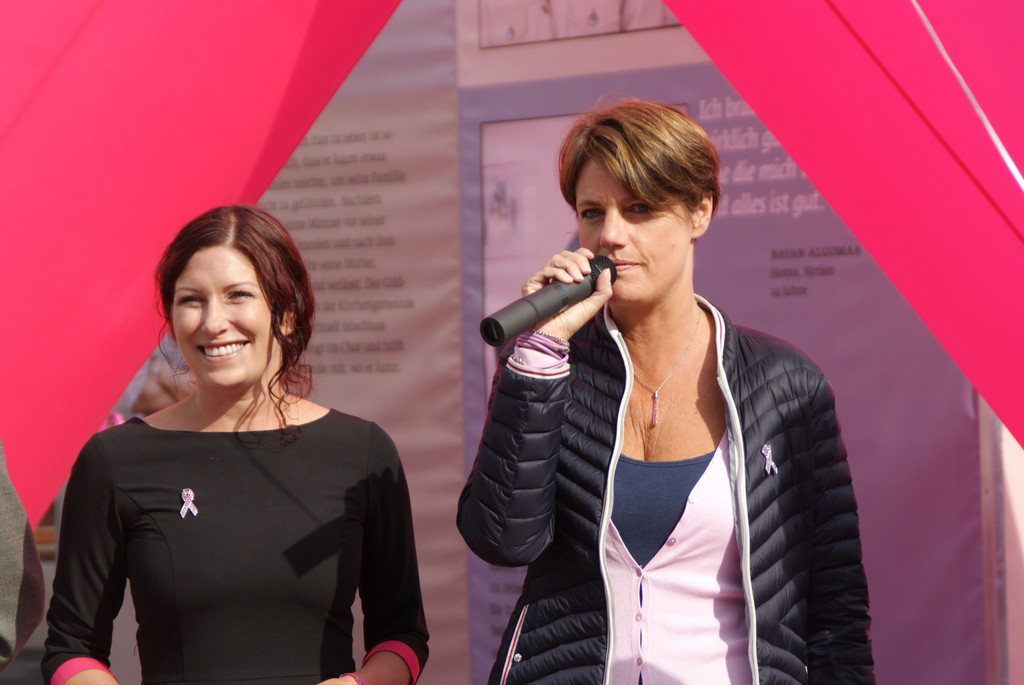 v_li_ Lucia Wiel__nder_ Martina L__we - Krebshilfe.JPG