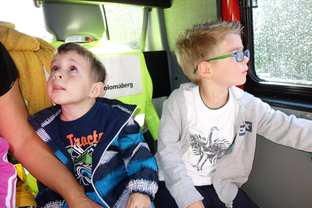 Wir fahren Feuerwehrauto_ _5_.JPG