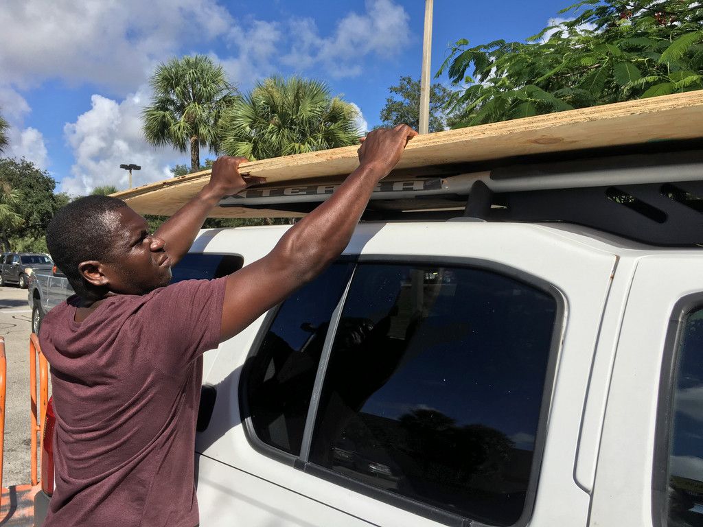 Hurricane_Matthew_US_Preparations.jpg