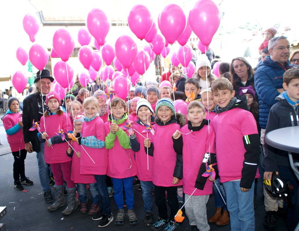 Die Sch__ler der VS-Hasenfeld.JPG