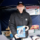 Rudy K__nig mit seinen Lustenauer Originalen.JPG