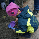 Auch die Kleinsten halfen tatkr__ftig mit.JPG