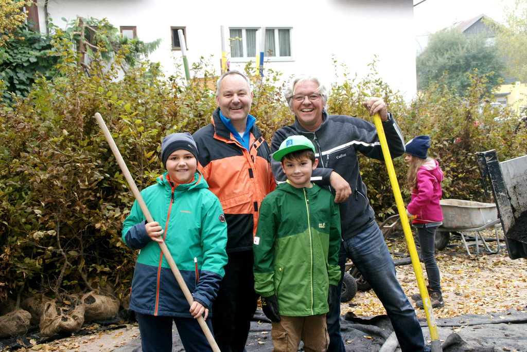 Pascal und Theo mit Dir_ Christoph Wund und Gottfried Techt.JPG