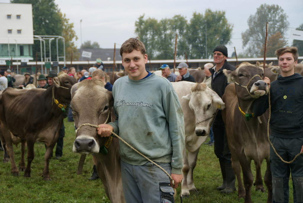 Julian mit Laticia vom Riedmann Hof.JPG
