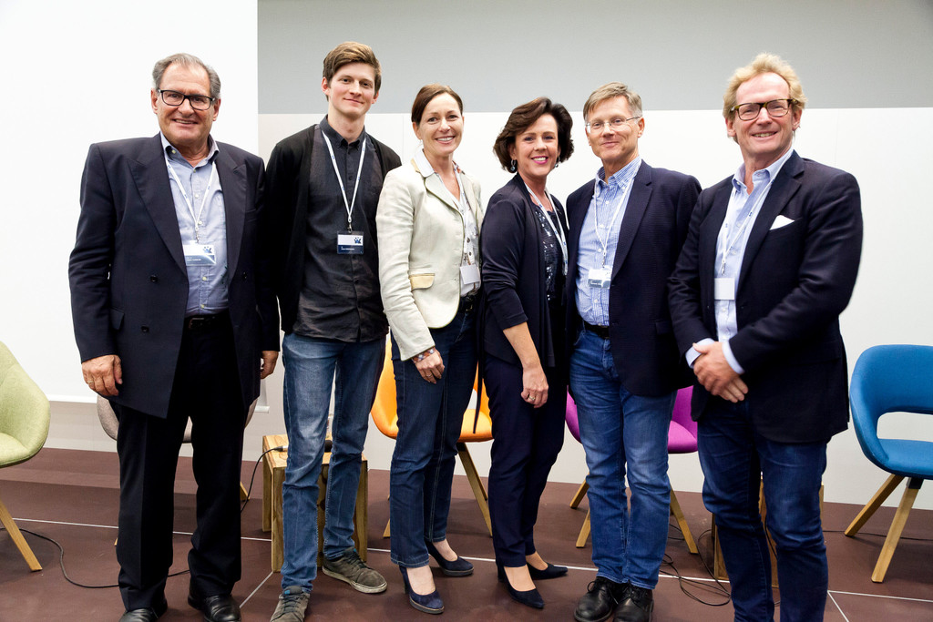 2_T__K Podiumsdiskussion 1.JPG