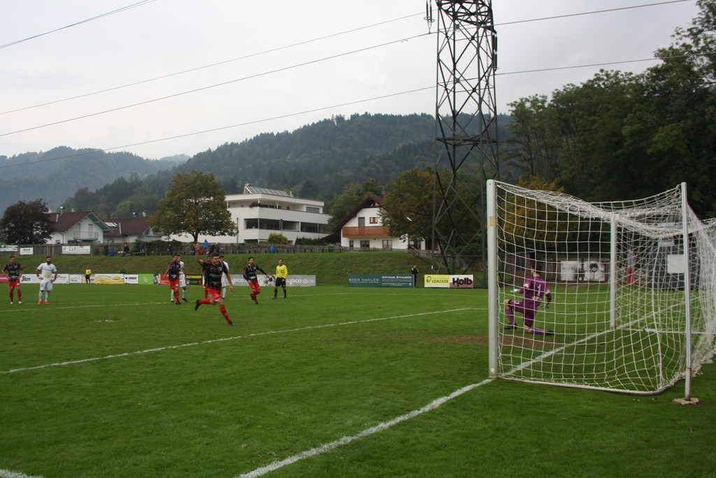 Fu__ball SVL gegen Schwarzach 08-10-2016 _21_.JPG