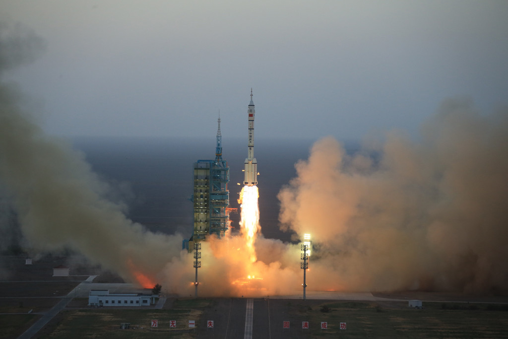 Start der chinesischen Shenzhou Rakete _8_.jpg